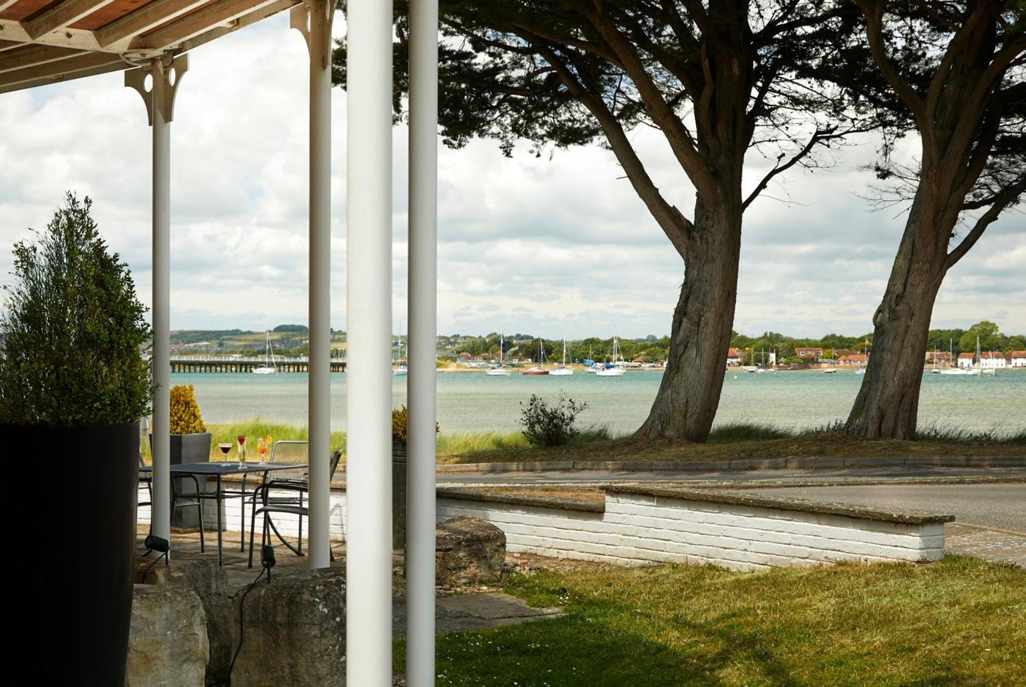 Langstone Quays Resort Havant Exterior photo